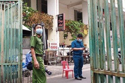 TP Hồ Chí Minh: Không phát hiện lây nhiễm chéo, chung cư Hòa Bình được gỡ bỏ lệnh hạn chế ra vào