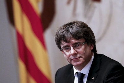 Tòa án Tây Ban Nha rút lại lệnh bắt giữ quốc tế với với cựu Thủ hiến Catalonia
