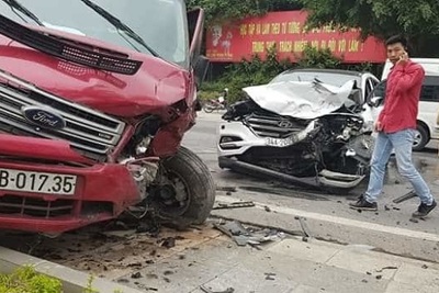 Quảng Ninh: Tai nạn liên hoàn khiến 3 người bị thương