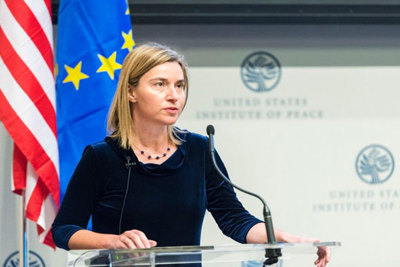 EU hối thúc các doanh nghiệp chống lại lệnh cấm vận của Mỹ với Iran