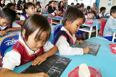 Gần 2,8 triệu người dân tộc thiểu số chưa biết đọc, biết viết tiếng Việt