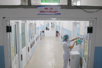 TP Hồ Chí Minh: Đã cách ly 11 người trên trên chuyến bay cùng bệnh nhân thứ 17 nhiễm Covid