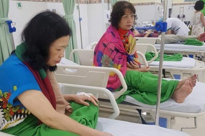 Vụ việc 9 du khách bị ngộ độc thực phẩm ở Đà Nẵng: Ai chịu trách nhiệm?