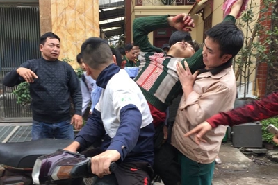 Thêm một nạn nhân bị rách tay vì nhặt đầu đạn vụ nổ ở Bắc Ninh