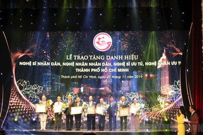 TP Hồ Chí Minh: Tôn vinh 77 nghệ sĩ được Chủ tịch nước phong tặng danh hiệu trong năm 2019