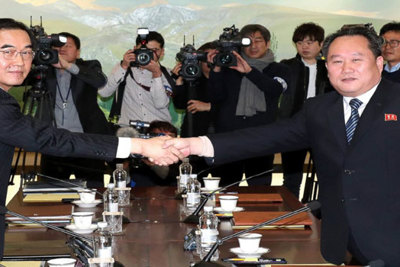 Hàn Quốc và Triều Tiên mở lại đường dây nóng quân sự
