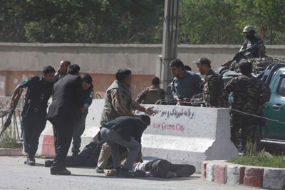 Afghanistan: Hơn 70 người thương vong trong vụ đánh bom kép liều chết tại Kabul