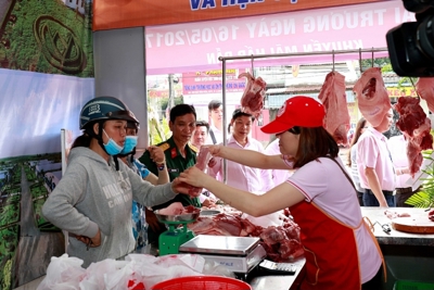 Không để thiếu hàng, sốt giá dịp cuối năm và Tết Nguyên đán