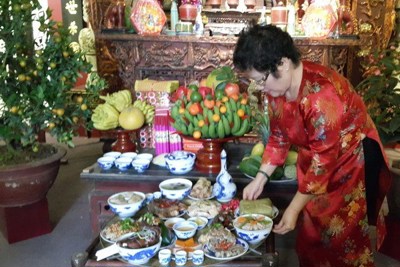 Tết Nguyên đán - thời khắc thiêng liêng, cao quý nhất của người Việt