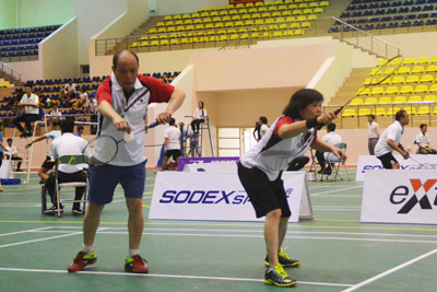 Gần 200 tay vợt tham gia Giải Cầu lông gia đình Hà Nội năm 2018