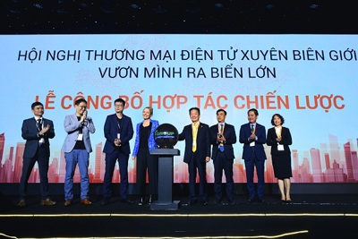 Bắt tay với Amazon, bầu Hiển thúc đẩy thương mại điện tử Việt Nam