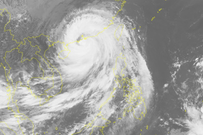 Siêu bão Mangkhut áp sát Trung Quốc, vùng biển Bắc Vịnh Bắc Bộ gió giật cấp 10