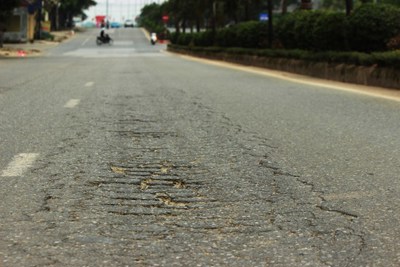 Hà Nội: Cận cảnh nhiều tuyến quốc lộ cần được sửa chữa, nâng cấp