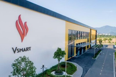 “Đột nhập” nhà máy, mục sở thị quy trình sản xuất điện thoại Vsmart