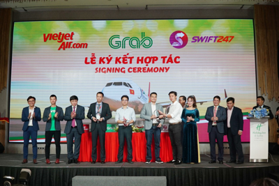 Vietjet ký kết Thỏa thuận hợp tác với Grab và Swift247