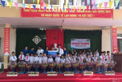 Fubon Life Việt Nam tiếp tục hành trình “Chắp cánh ước mơ tuổi thơ”