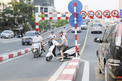 Phạt lao động công ích khi vi phạm giao thông: Ý tưởng hay nhưng khó khả thi