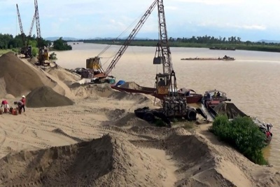 Người đứng đầu quận, huyện chịu trách nhiệm về việc khai thác cát trái phép trên địa bàn