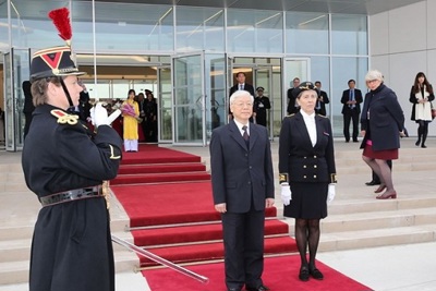 Tổng Bí thư Nguyễn Phú Trọng bắt đầu thăm chính thức Cộng hòa Pháp