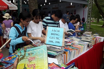 “Ngày Sách Việt Nam lần thứ 5” hút độc giả đến giờ cuối cùng