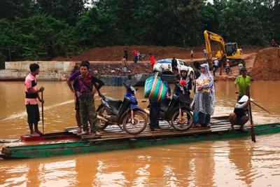 Phát hiện sự cố trước 3 ngày, vụ vỡ đập thủy điện tại Lào là lỗi do thiên nhiên hay con người?