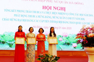 Hà Đông: 3 tổ chức Hội Phụ nữ được Trung ương Hội Liên hiệp Phụ nữ khen thưởng