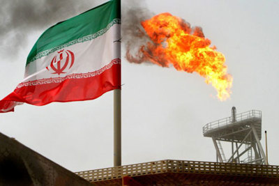 Iran mất 10 tỷ USD doanh thu từ dầu mỏ do lệnh trừng phạt của Mỹ