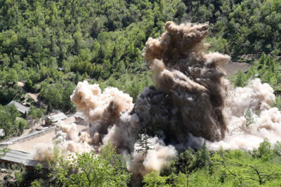 Những hình ảnh mới nhất Triều Tiên phá bỏ bãi thử hạt nhân Punggye-ri
