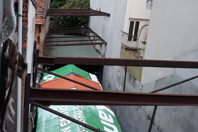 Quận Hoàn Kiếm: Một hộ xây nhà, 8 hộ lo mất an toàn