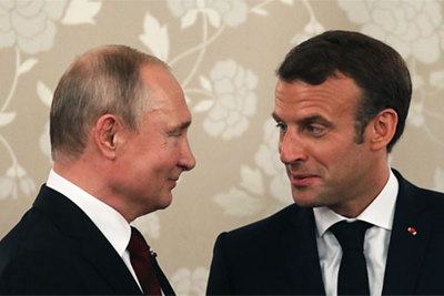 Nga - Pháp xích lại gần nhau trước thềm G7 nhóm họp