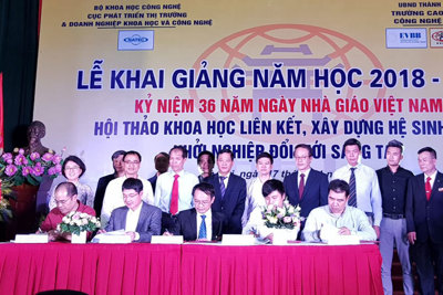 Kỷ niệm 10 năm thành lập trường Cao đẳng nghề Công nghệ cao Hà Nội: Hướng tới mô hình trường học thông minh