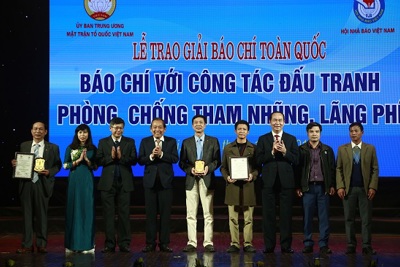 31 tác phẩm giành giải “Báo chí với công tác đấu tranh phòng, chống tham nhũng, lãng phí”