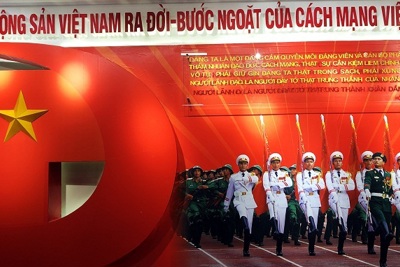 Trưng bày hơn 300 tài liệu, hiện vật về Đảng Cộng sản Việt Nam
