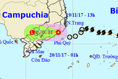 Áp thấp nhiệt đới đang vào Ninh Thuận - Bình Thuận, gây mưa lớn ở nhiều nơi