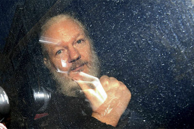 Quốc tế tranh cãi khi nhà sáng lập Wikileaks bị bắt sau 7 năm "ẩn dật"
