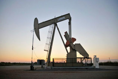 Giá dầu Brent lao dốc hơn 6% trong tuần vì cảnh báo đánh thuế mới của Mỹ