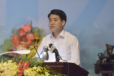 Chủ tịch Nguyễn Đức Chung đối thoại với công nhân lao động Thành phố