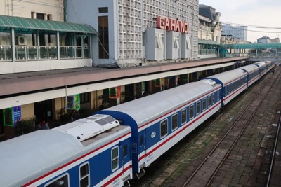 Giữa “cơn bão” Covid-19, đường sắt áp dụng quản lý vận tải phương tiện online