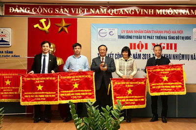 Phó Chủ tịch UBND TP Nguyễn Thế Hùng yêu cầu Tổng công ty UDIC tập trung tái cơ cấu sản xuất