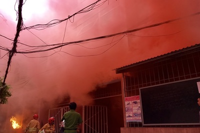 Giả định cứu 10 người mắc kẹt bên trong đám “Cháy” tại đường Phan Đình Phùng