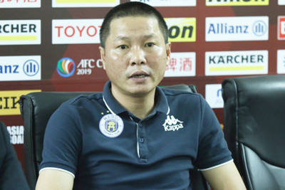 HLV trưởng Hà Nội FC không trách thủ môn Bùi Tiến Dũng