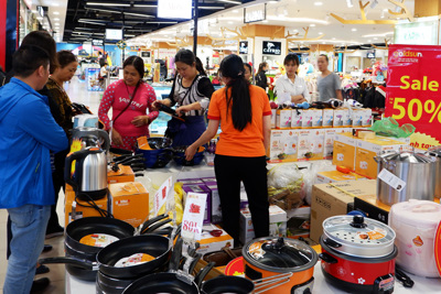 Hà Nội: Nghỉ Tết Dương lịch 2019 trải nghiệm mua sắm ở đâu giá rẻ