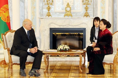 Chủ tịch Quốc hội Nguyễn Thị Kim Ngân hội kiến Tổng thống Belarus