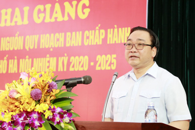 Hà Nội: Khai giảng lớp đào tạo cán bộ nguồn quy hoạch Ban Chấp hành Đảng bộ TP