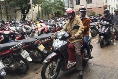 Đà Nẵng chưa bãi bỏ nghị quyết miễn phí gửi xe bệnh viện công