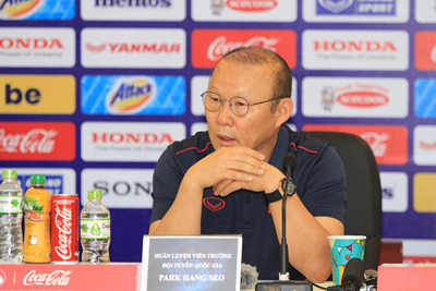 HLV Park Hang Seo tiết lộ lý do không gọi cầu thủ nào của TP Hồ Chí Minh