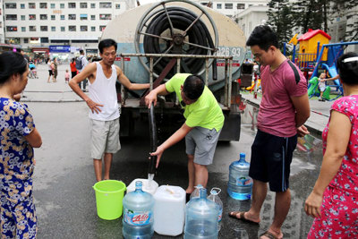 Từ vụ nước sạch sông Đà nhiễm dầu: Lấp lỗ hổng, bảo đảm an ninh nguồn nước