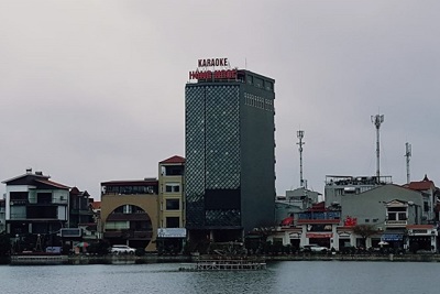 Hải Phòng: Đột kích quán karaoke phát hiện hàng chục thanh niên đang “bay lắc”