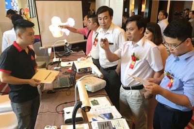 Máy chiếu vật thể - công nghệ hỗ trợ giáo dục tiên tiến của Nhật Bản đã có mặt tại Việt Nam