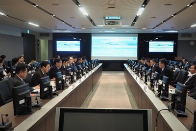 Chủ tịch PVN thăm và làm việc với các đối tác Hàn Quốc